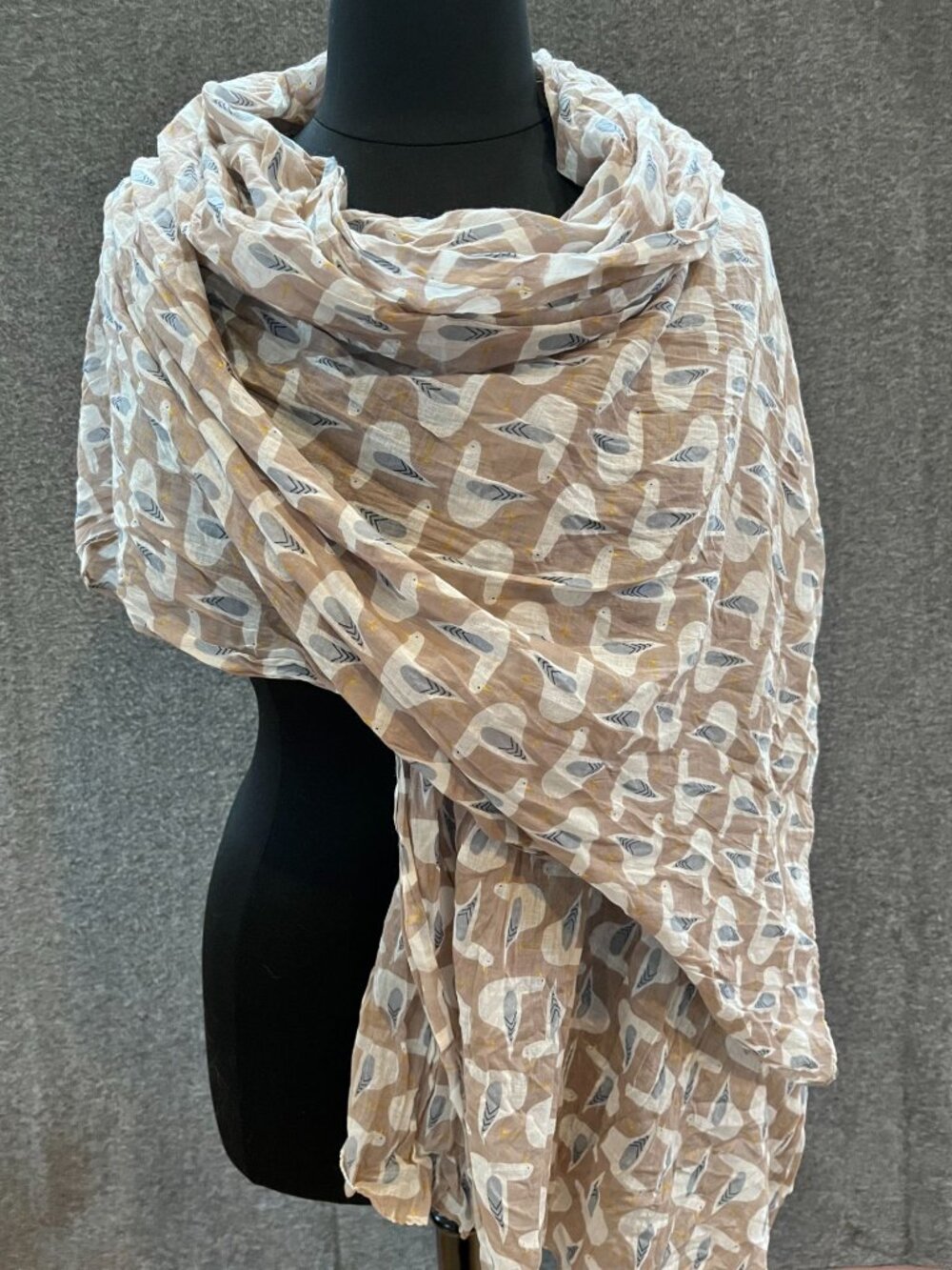 42x74 Scandanavia Berglund 100% cotton shoulder wrap drape scarf with birds
